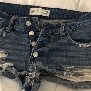 Abercrombie & Fitch Low Rise Shorts
